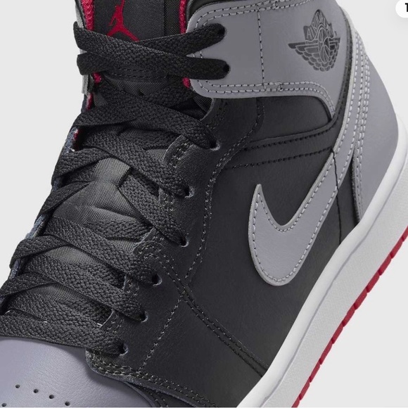 Nike Air Jordan 1 Black Cement Grey DQ 8426-006 men 7 - Picture 5 of 11